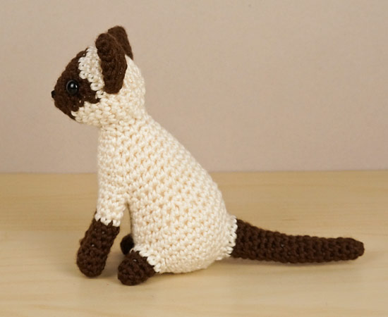 AmiCats Siamese Cat amigurumi crochet pattern - Click Image to Close