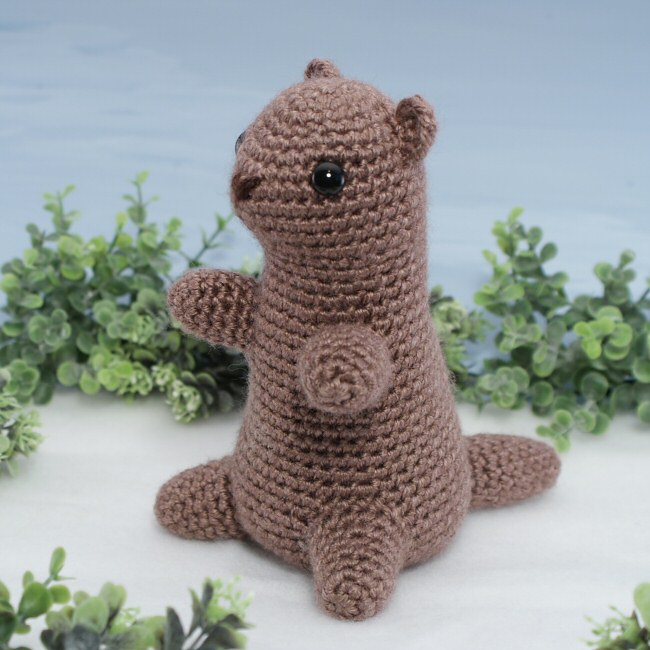 (image for) Groundhog (aka Woodchuck, Marmot) amigurumi crochet pattern - Click Image to Close