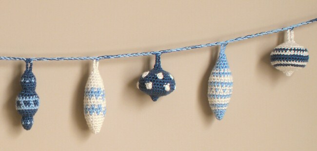 Christmas Baubles crochet pattern: 9 ornament designs - Click Image to Close