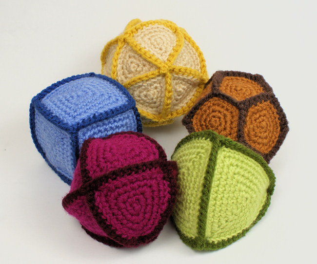 (image for) Polyhedral Balls: FIVE geometric crochet patterns - Click Image to Close