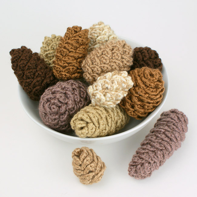 Pine Cone Collection: SIX realistic crochet patterns - Click Image to Close