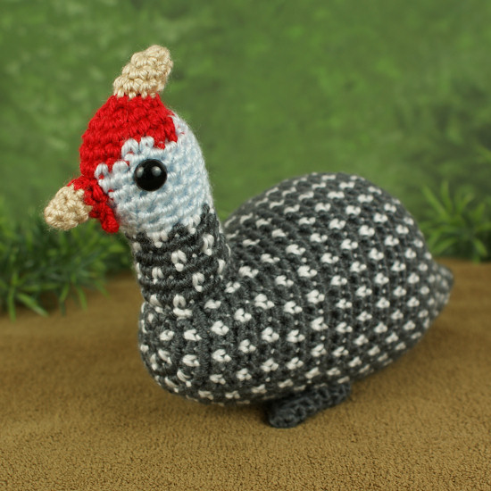 Guinea Fowl amigurumi bird crochet pattern - Click Image to Close