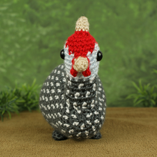 Guinea Fowl amigurumi bird crochet pattern - Click Image to Close