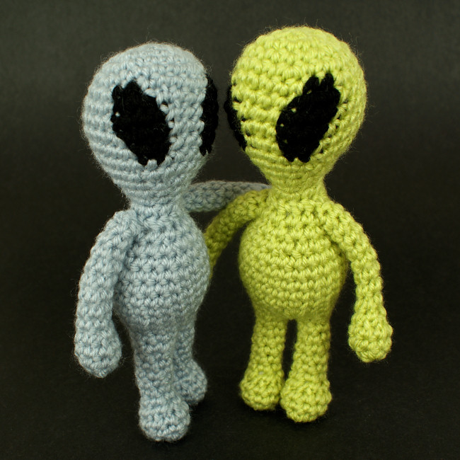 Aliens amigurumi crochet pattern - Click Image to Close