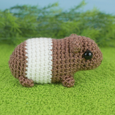 (image for) Baby Guinea Pigs - four amigurumi crochet patterns - Click Image to Close