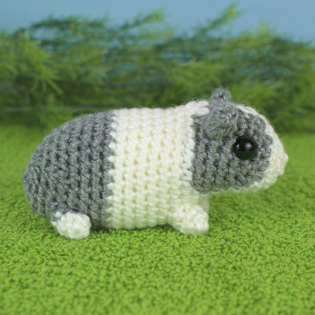 (image for) Baby Guinea Pigs - four amigurumi crochet patterns - Click Image to Close