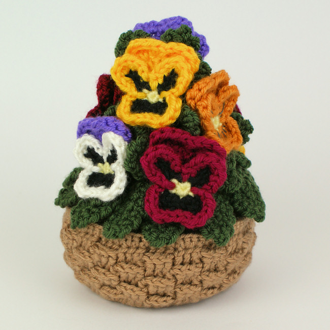 (image for) Pansies crochet pattern (pansy baskets) - Click Image to Close