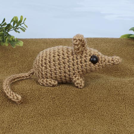 Mini Mammals: three amigurumi crochet patterns: Sengi, Jerboa, Mouse - Click Image to Close