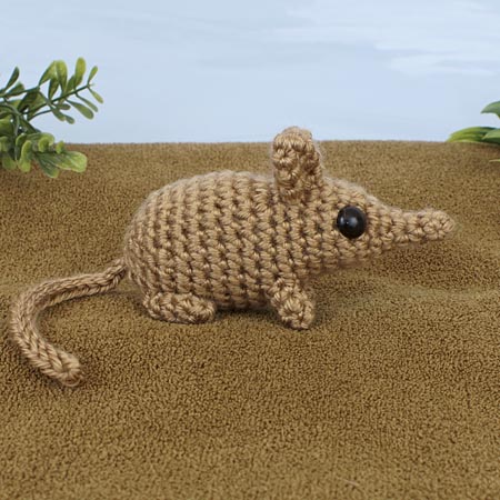 (image for) Mini Mammals: three amigurumi crochet patterns: Sengi, Jerboa, Mouse - Click Image to Close