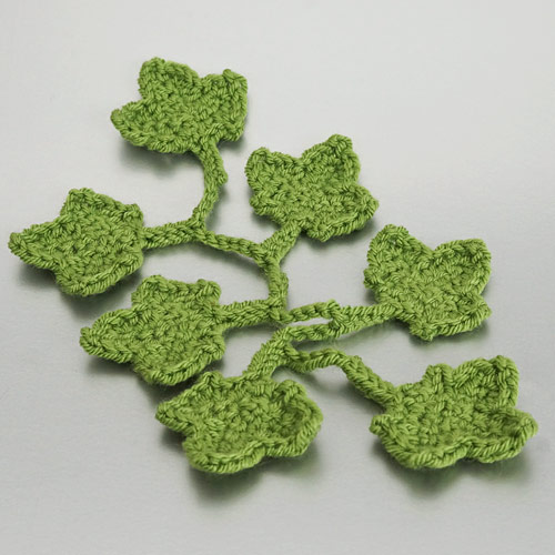 (image for) Christmas Decor Set 3: Ivy & Bow crochet patterns - Click Image to Close