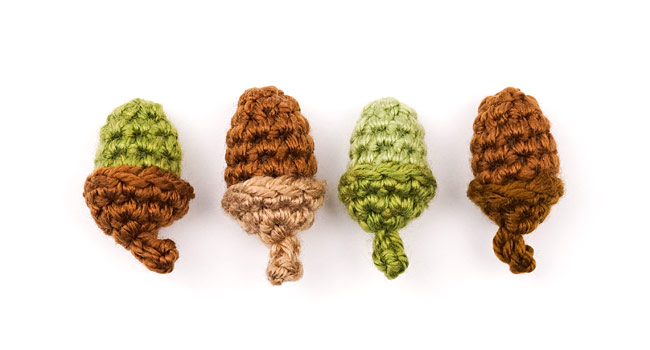 Oak Leaf Collection & Life-Sized Acorn: THREE crochet patterns - Click Image to Close